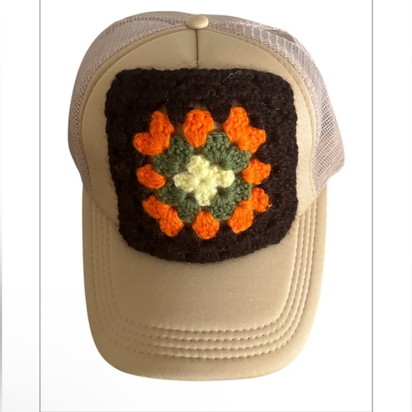 Granny Square Trucker Hat NWT main image 4